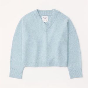 Brand New Abercrombie Wedge V-Neck Sweater